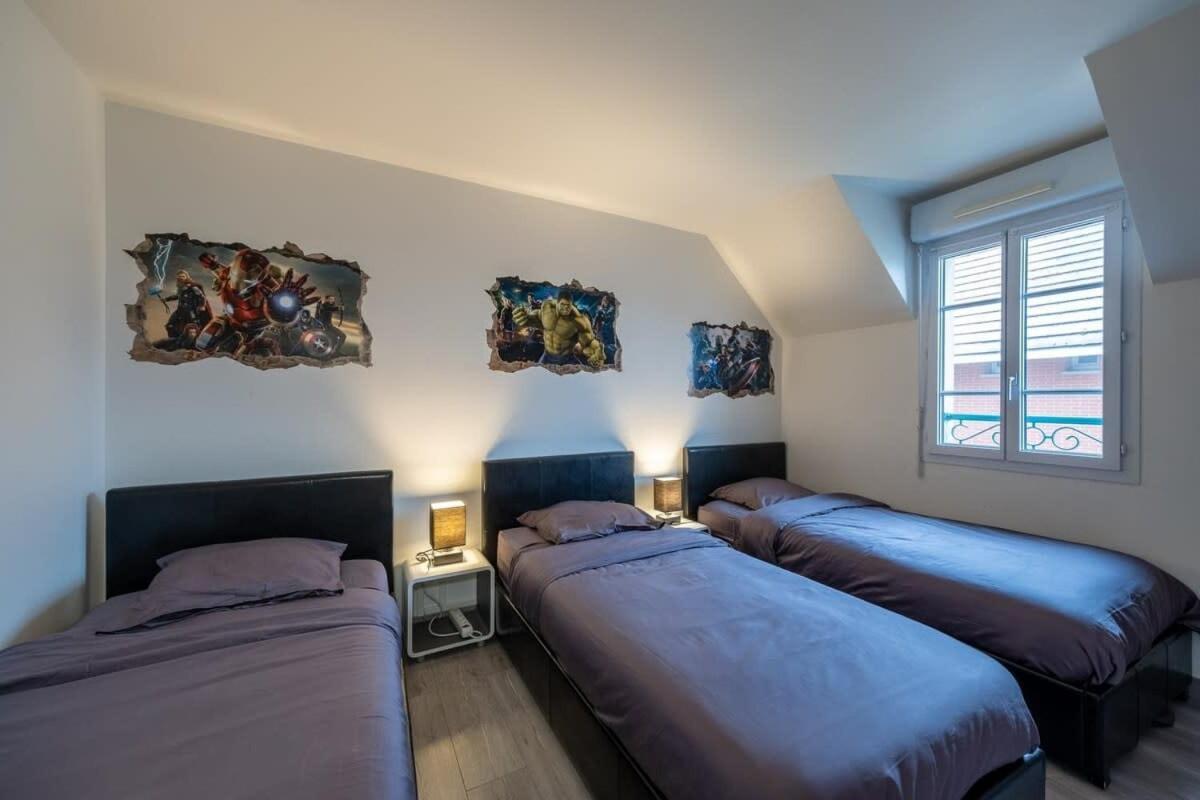 Disney Avengers Home Magny-le-Hongre Exteriér fotografie